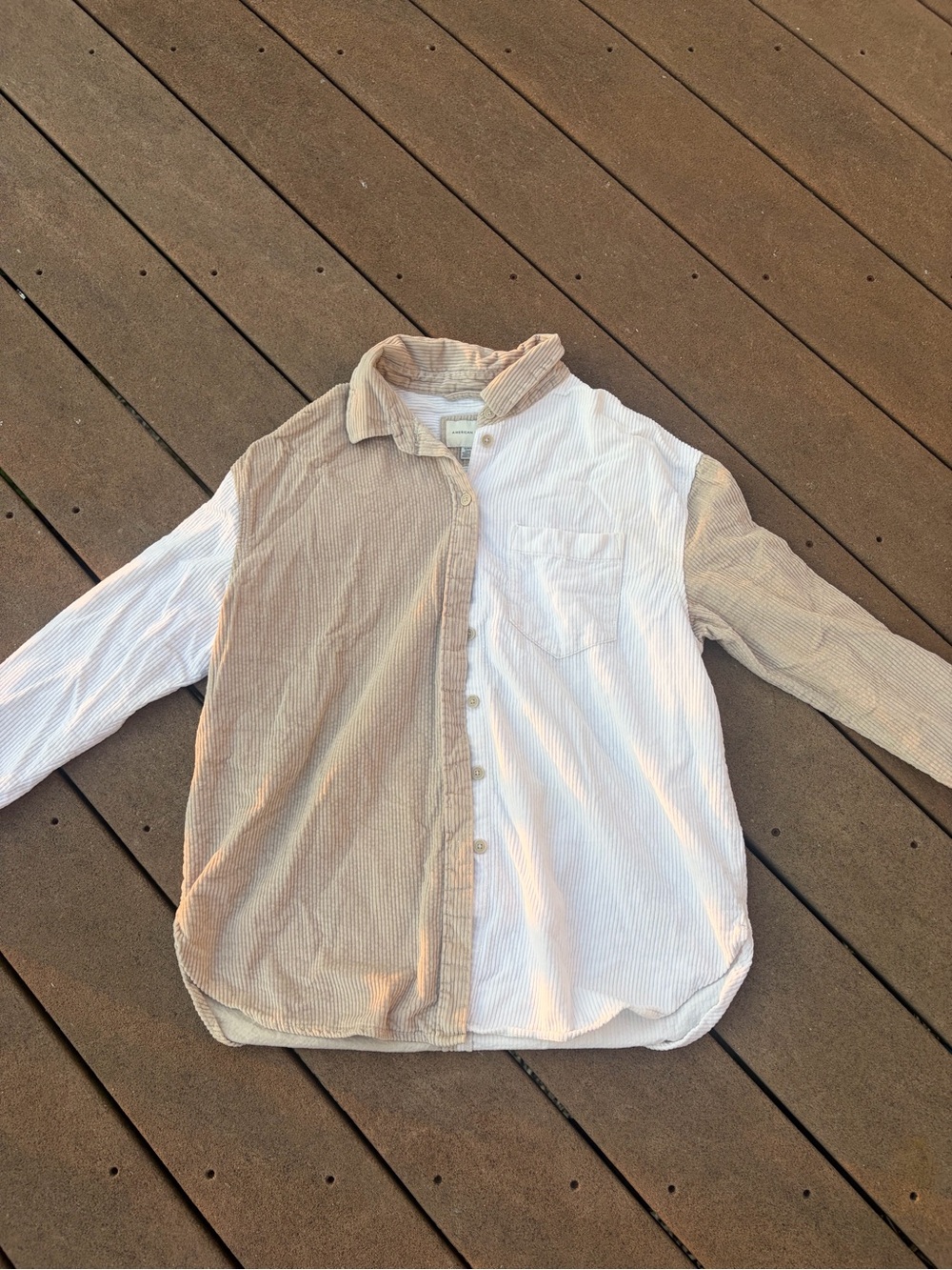 American Eagle Two-Tone Beige & White Womens Button-Up Shirt (brand new!)